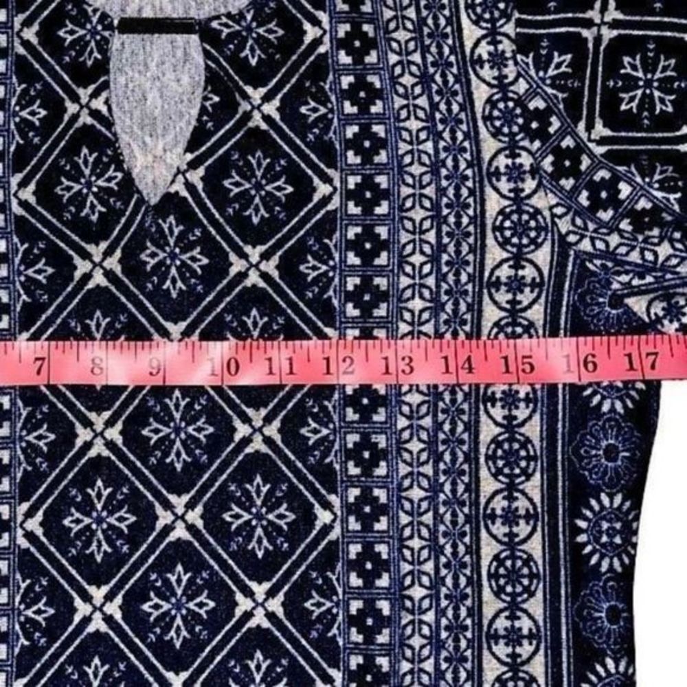 Tacera Batik Print Navy & White Knit Tunic‎ or Mini Dress —Size M  EUC - Picture 5 of 11